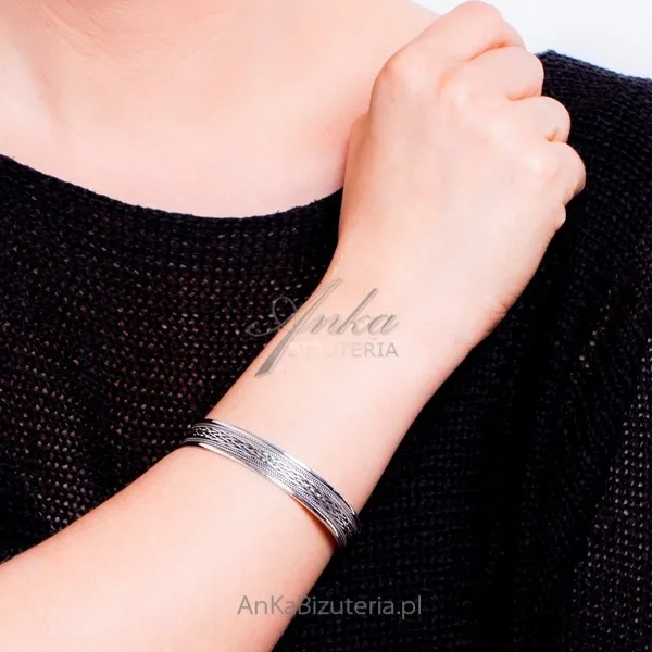 Bransoletka srebrna oksydowana kłos