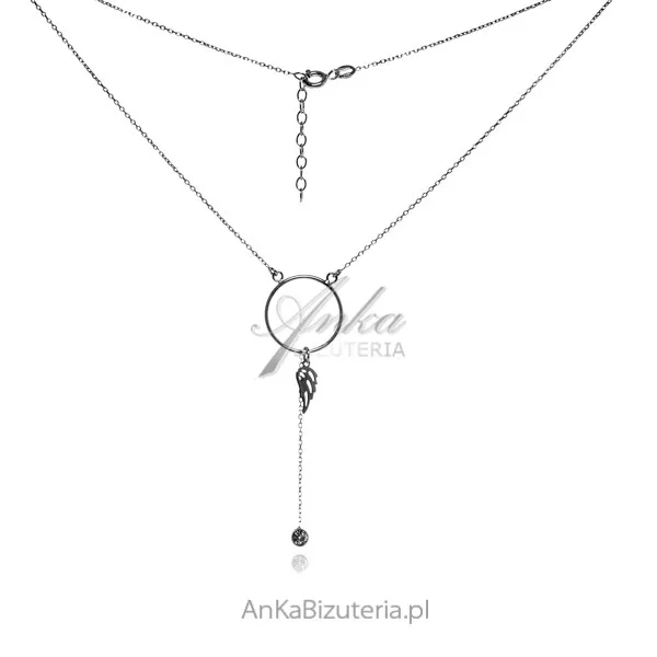 Naszyjnik srebrny kółko z wiszącym skrzydełkiem i cyrkonią