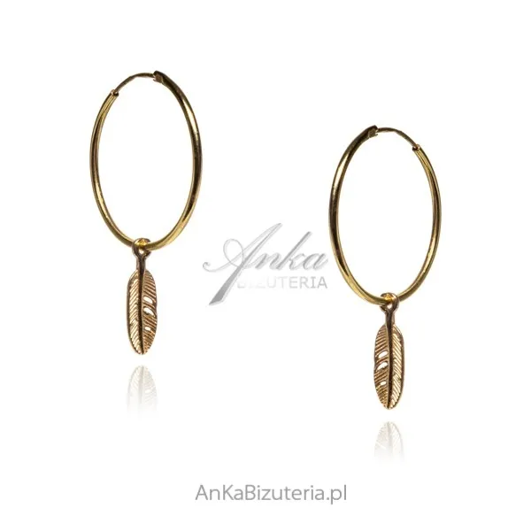Kolczyki srebrne pozłacane kółka z piórkiem