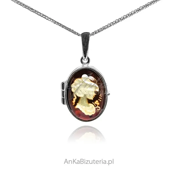 Srebrna zawieszka puzderko  kamea