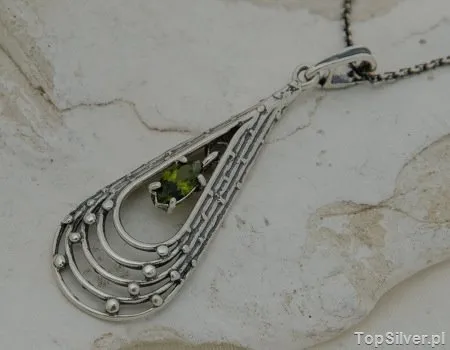 OLIVIA - srebrny wisiorek z oliwinem