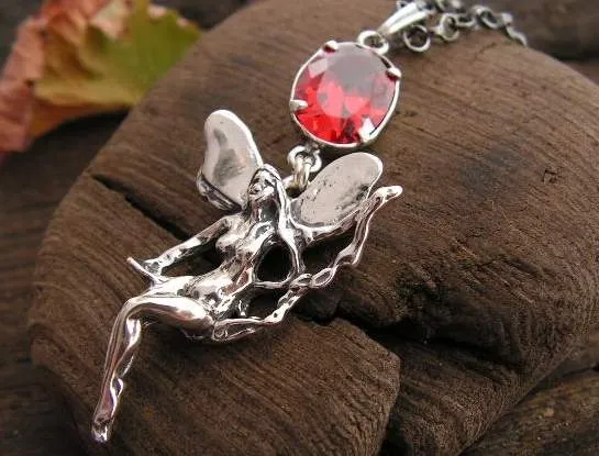 ELFICA - srebrny wisiorek z granatem