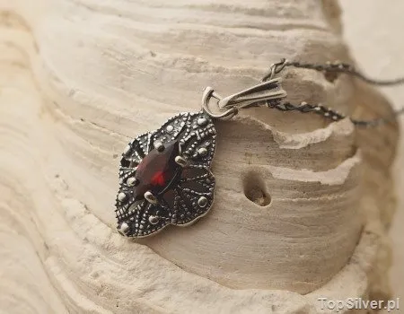 EDITH - srebrny wisiorek z granatem