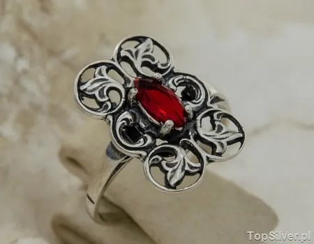 CATALINA - srebrny pierścionek z rubinem