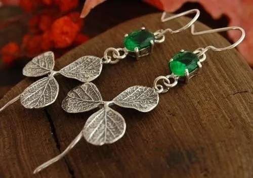 KONICZYNKA - srebrne kolczyki ze szmaragdem