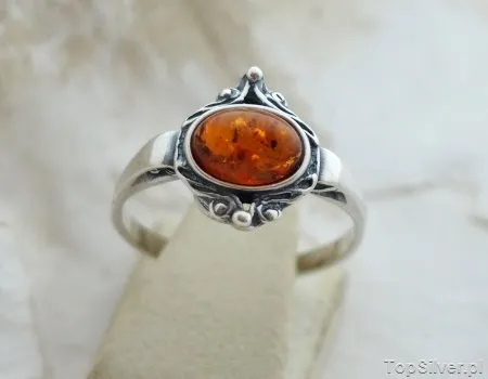 BEJA - srebrny pierścionek z bursztynem