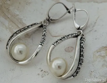 BALENA - srebrne kolczyki z perłą