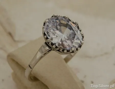 MORGAN - srebrny pierścień z cyrkonią