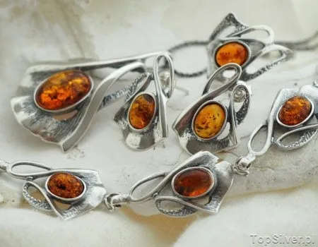 BALSA - srebrny komplet z bursztynami