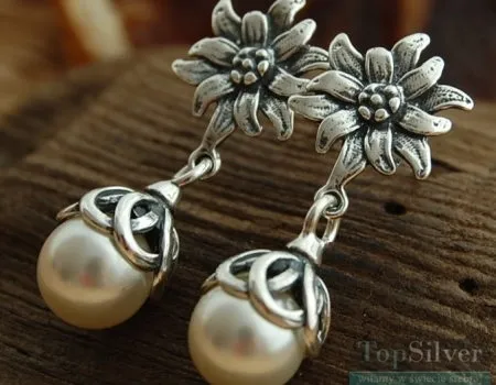 KWIATOWE PERŁOWE - srebrne kolczyki z perłami