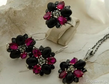 DELFIA - srebrny komplet rubiny, perły i onyksy