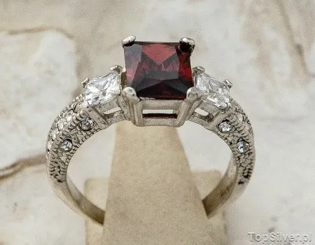 ALEXIS - srebrny pierścień z granatem