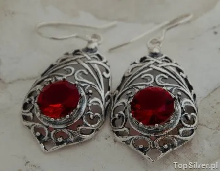 BRENDA - srebrne kolczyki z rubinem