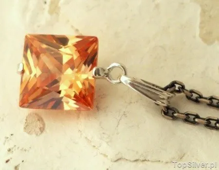 MARITA - srebrny wisiorek z topazem złocistym