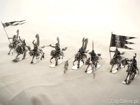POLSKA HUSARIA - zestaw ośmiu srebrnych figurek