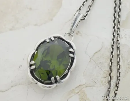 SIENA - srebrny wisior z oliwinem