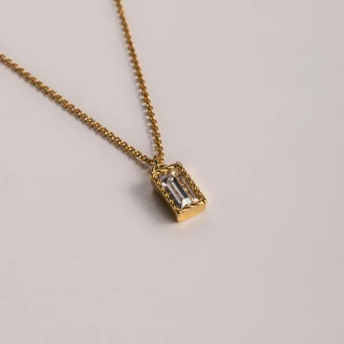 NASZYJNIK Z BIAŁĄ CYRKONIĄ POZŁACANY LUMINOIR (C25/VIC/01/1AU)