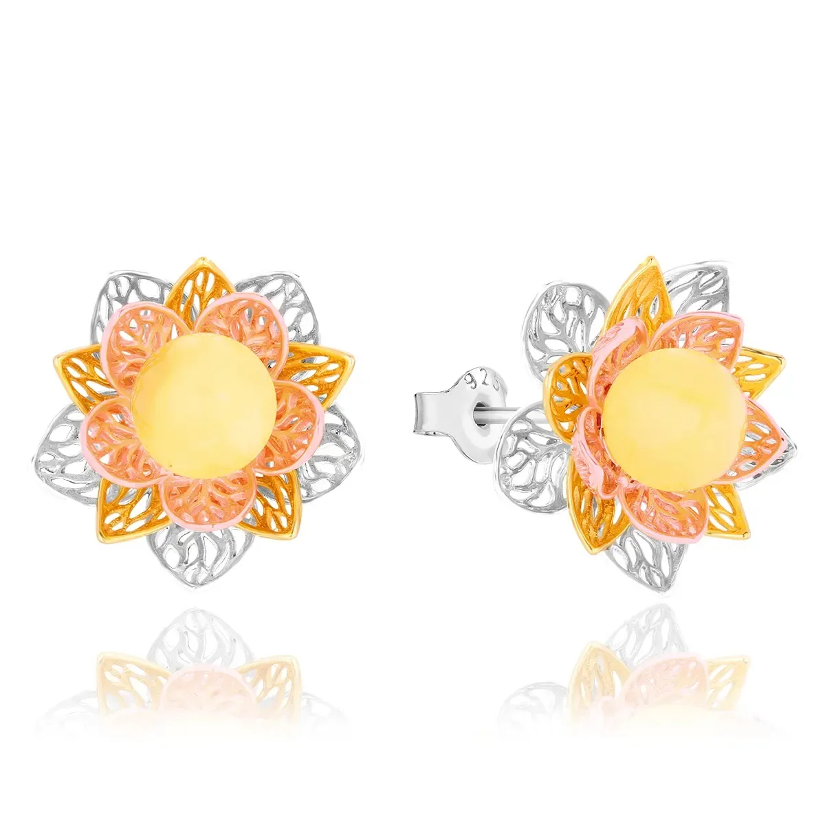 Kolczyki srebrne na sztyft kwiaty lotosu z mlecznym bursztynem