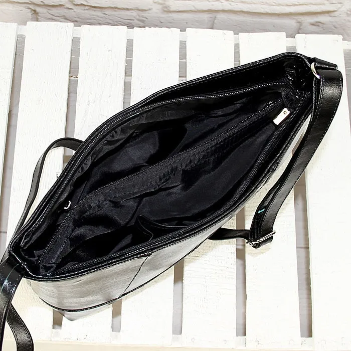 Torebka skórzana listonoszka DAN-A T336 czarna