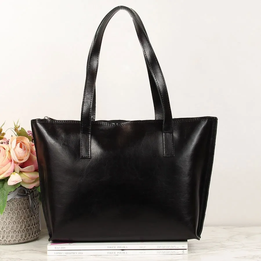 Polska skórzana torebka czarna DAN-A T373