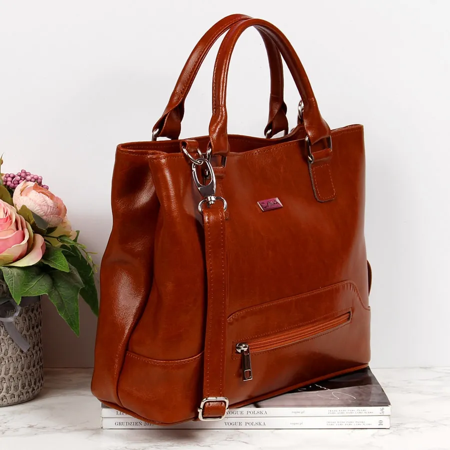 Skórzana torebka damska DAN-A T449 camel