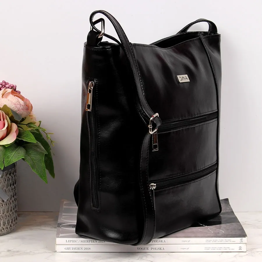 Skórzana torebka damska czarna DAN-A T450