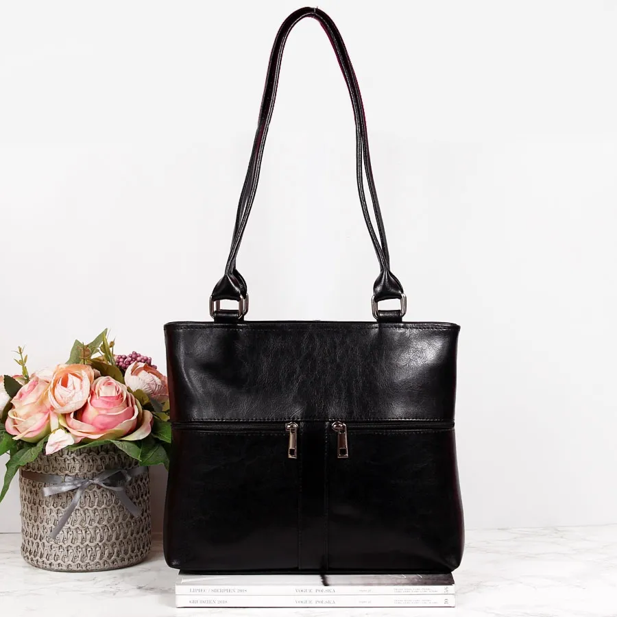 Skórzana torebka damska czarna DAN-A T451