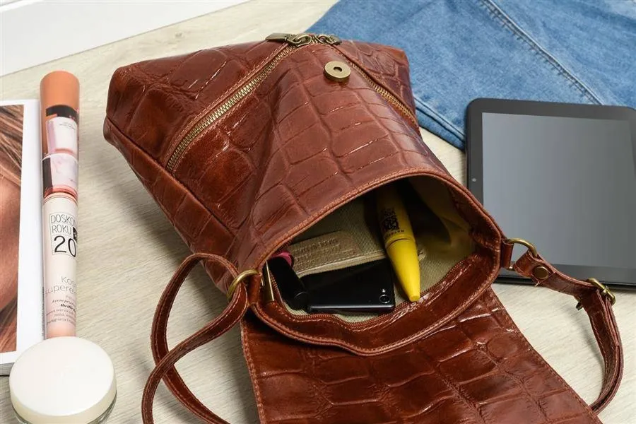 Listonoszka skórzana VERA PELLE B69 koniakowa