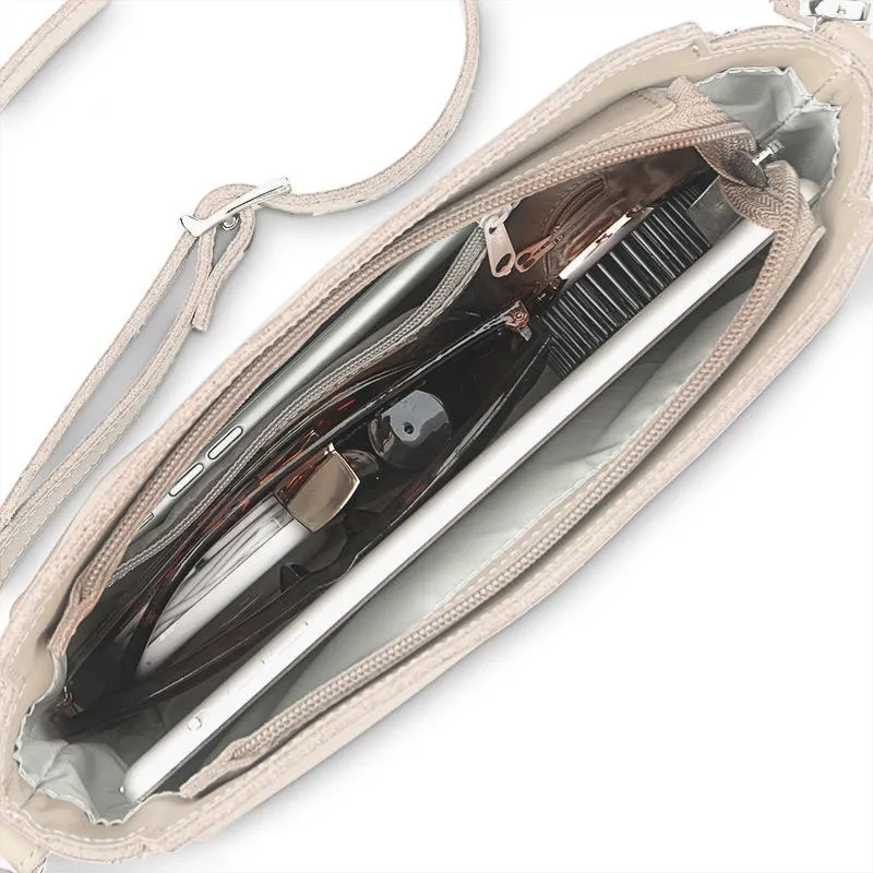 Listonoszka skórzana BETLEWSKI czarna TWB-LIC-10-CZAR