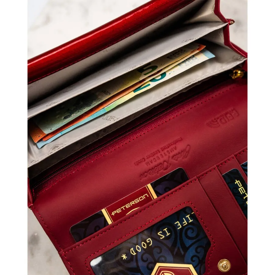 Modny portfel damski czerwony z lakierowanej skóry naturalnej PTN PH22-1-SAF Peterson