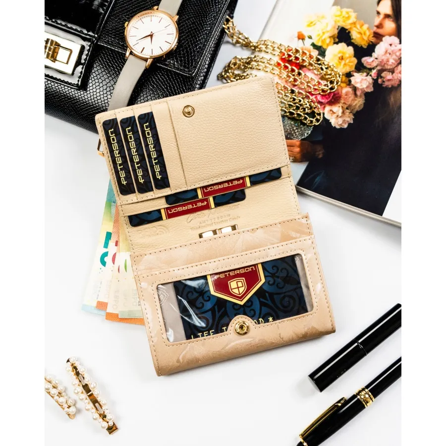 Beżowy portfel damski ze skóry naturalnej i ekologicznej z systemem RFID Peterson PTN PS445-MLF