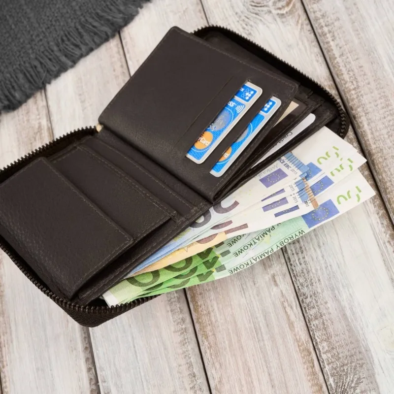 Portfel męski w orientacji pionowej brązowy bawełniany canvas i skóra naturalna Paolo Peruzzi AY-06-BR