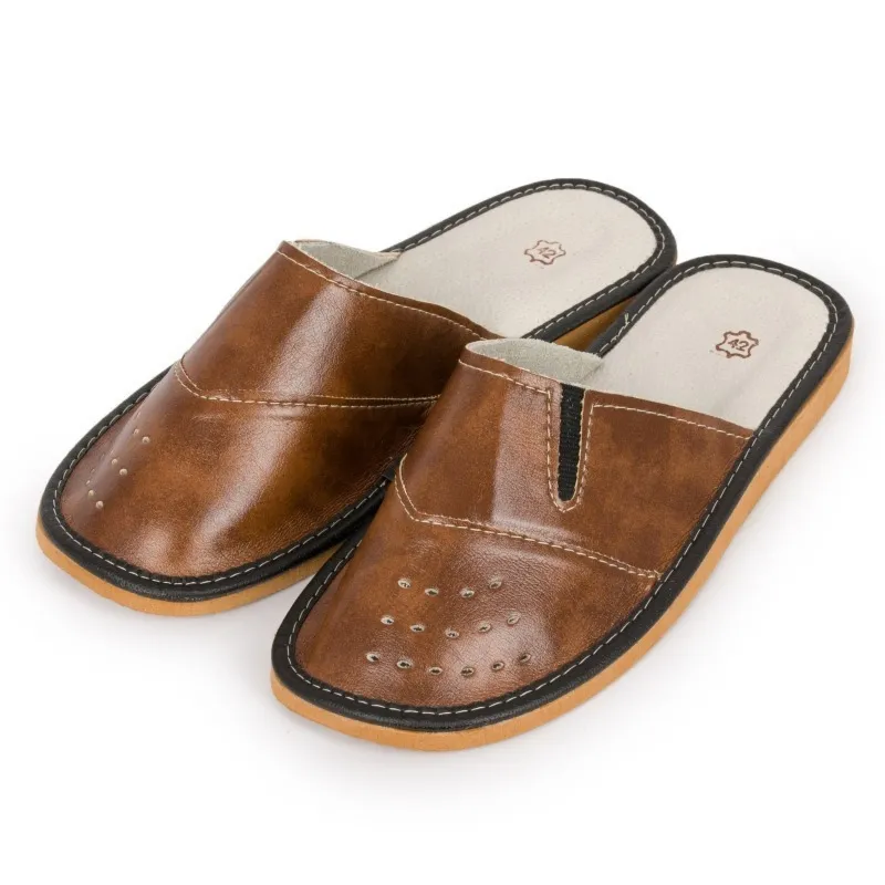 Kapcie dla mężczyzn R.43 klasyczne ortopedyczne skórzane antypoślizgowe KM-15-BR-43