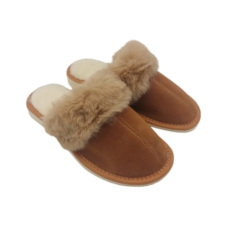 Ciepłe kapcie damskie R.37 z futerkiem wygodne pantofle na zimę KD-09-BR-37