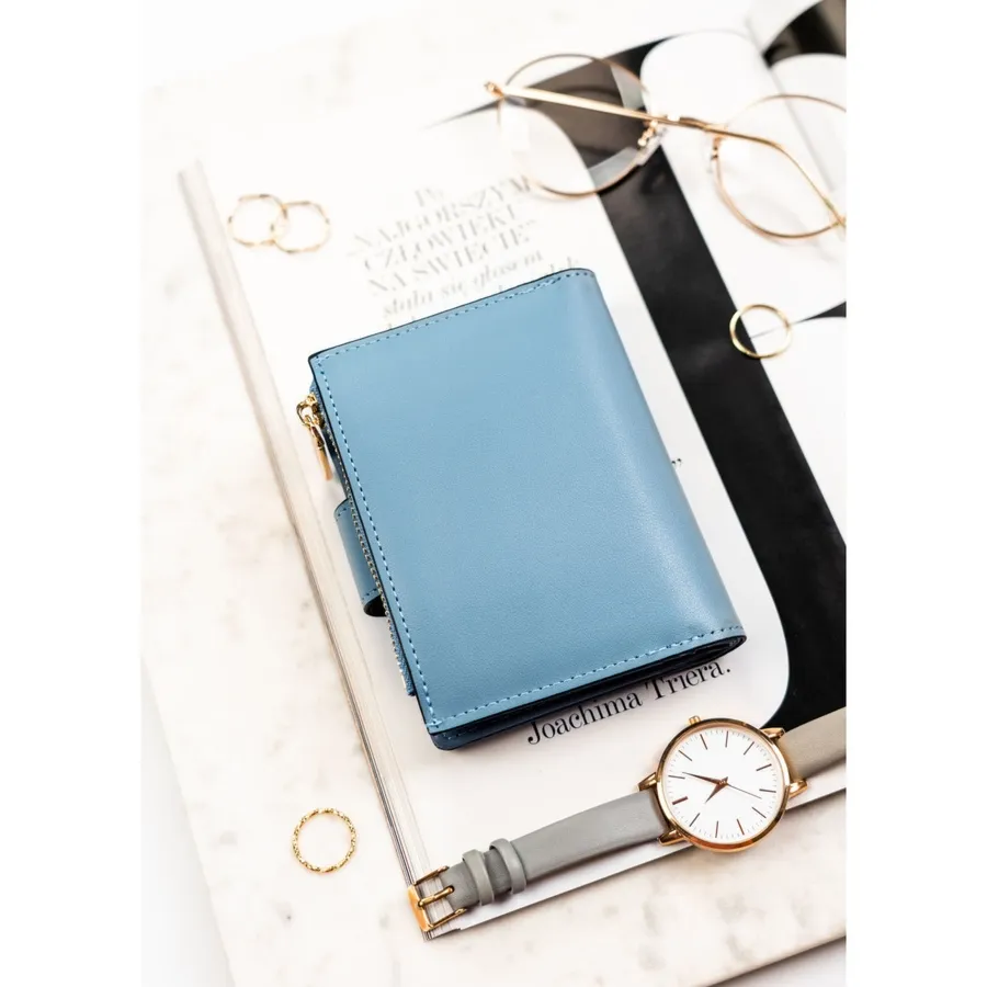 Portfel damski ze skóry ekologicznej w błękitnym kolorze, wyposażony w system RFID - Rovicky