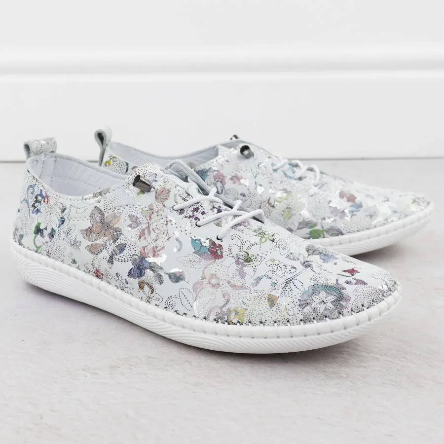Skórzane półbuty damskie w kwiaty białe T.Sokolski 2023 FL
