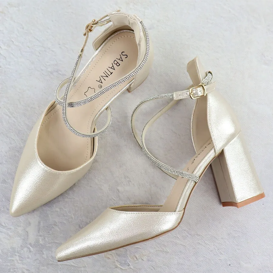 Sandały damskie na słupku z cyrkoniami złote Sabatina 750-1