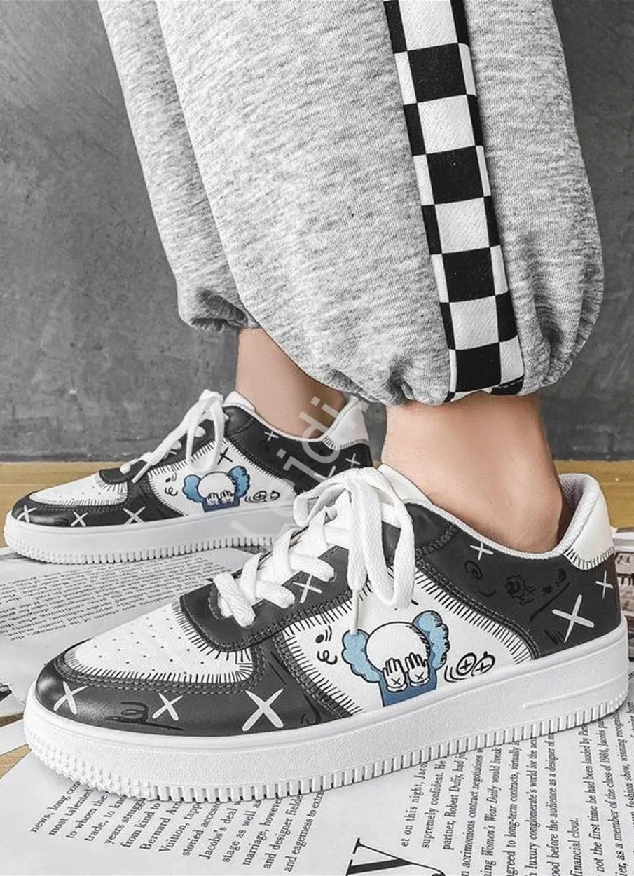 Młodzieżowe buty z stylowym zdobieniem 7670