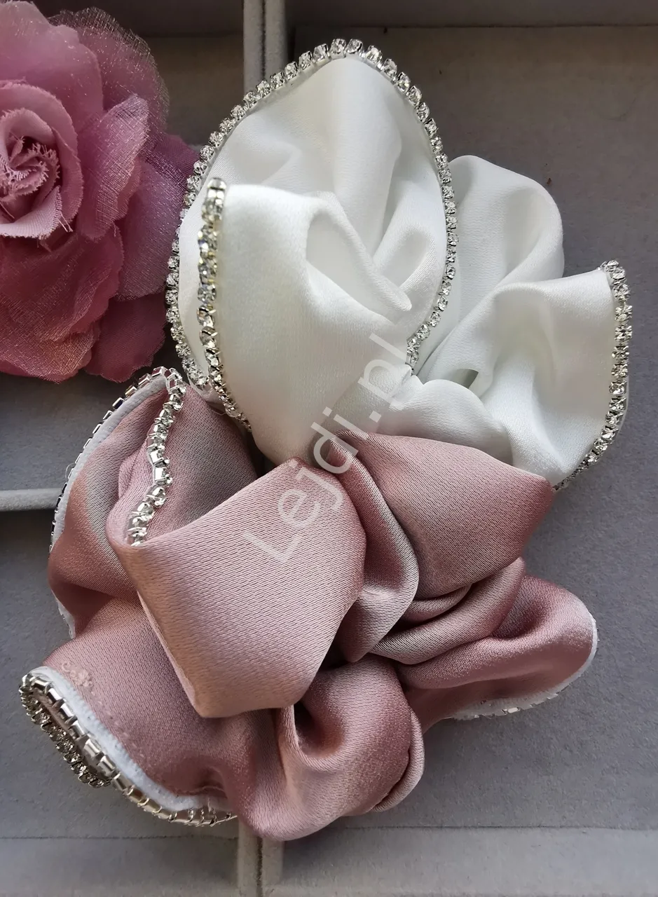 Gumka do włosów w stylu reto z kryształkami pudrowy róż  lub ecru