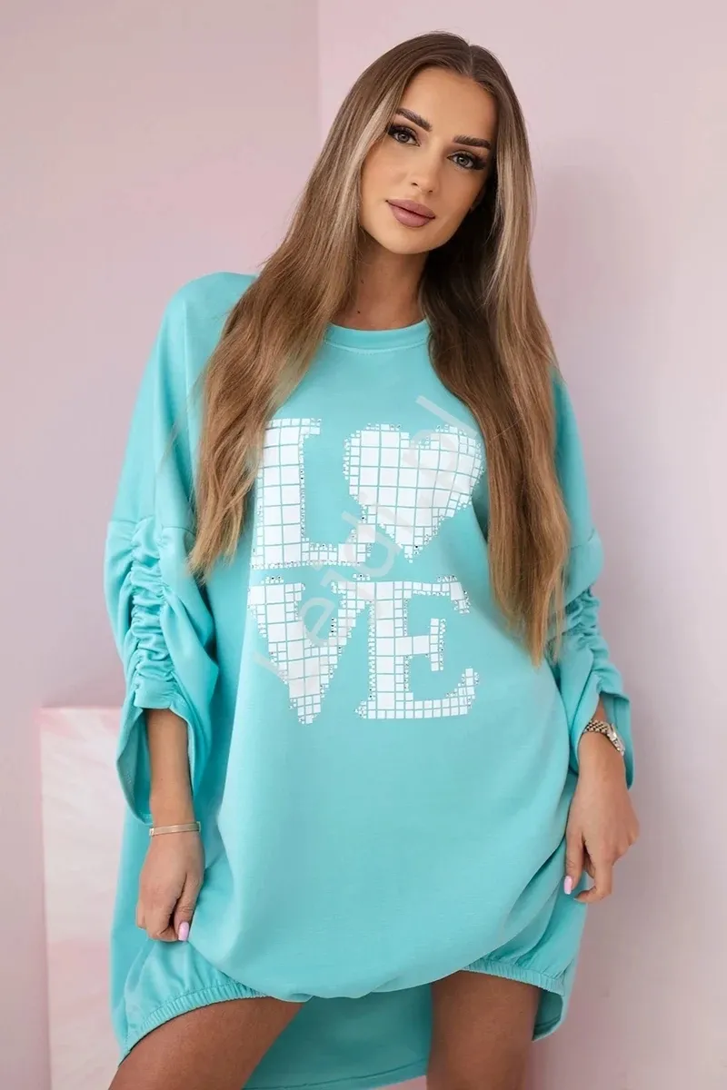 Sukienka z dłuższym tyłem i nadrukiem masełko LOVE, serce turkusowa ART22492