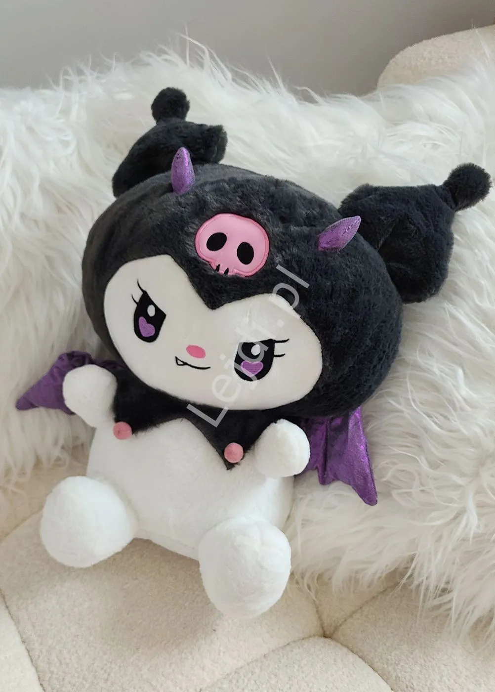 Śliczny zestaw kocyk + duża 60cm maskotka Kuromi