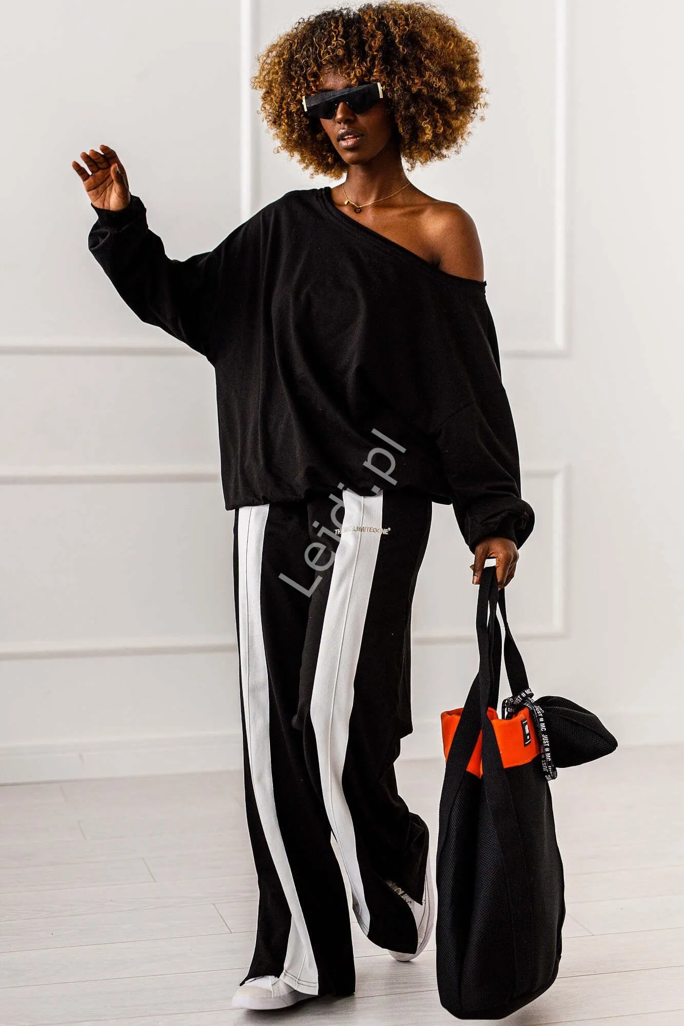 Sodnie dresowe z lampasami  MISS CITY