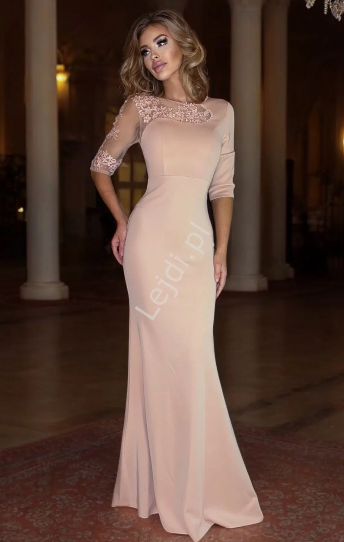 Beżowa elegancka sukenka dla mamy, świadkowej, druhny  margot