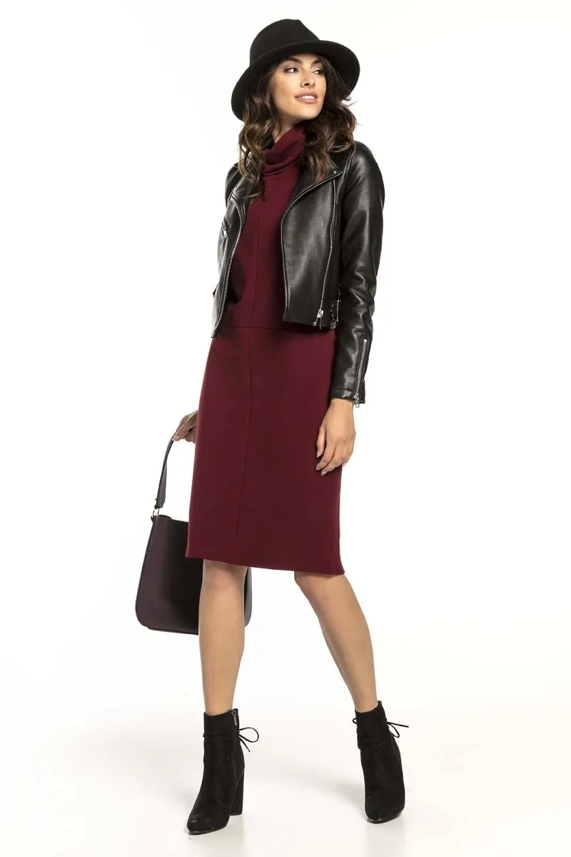 Dzianinowa prosta sukienka z golfem - bordowa - Rozmiar: XS