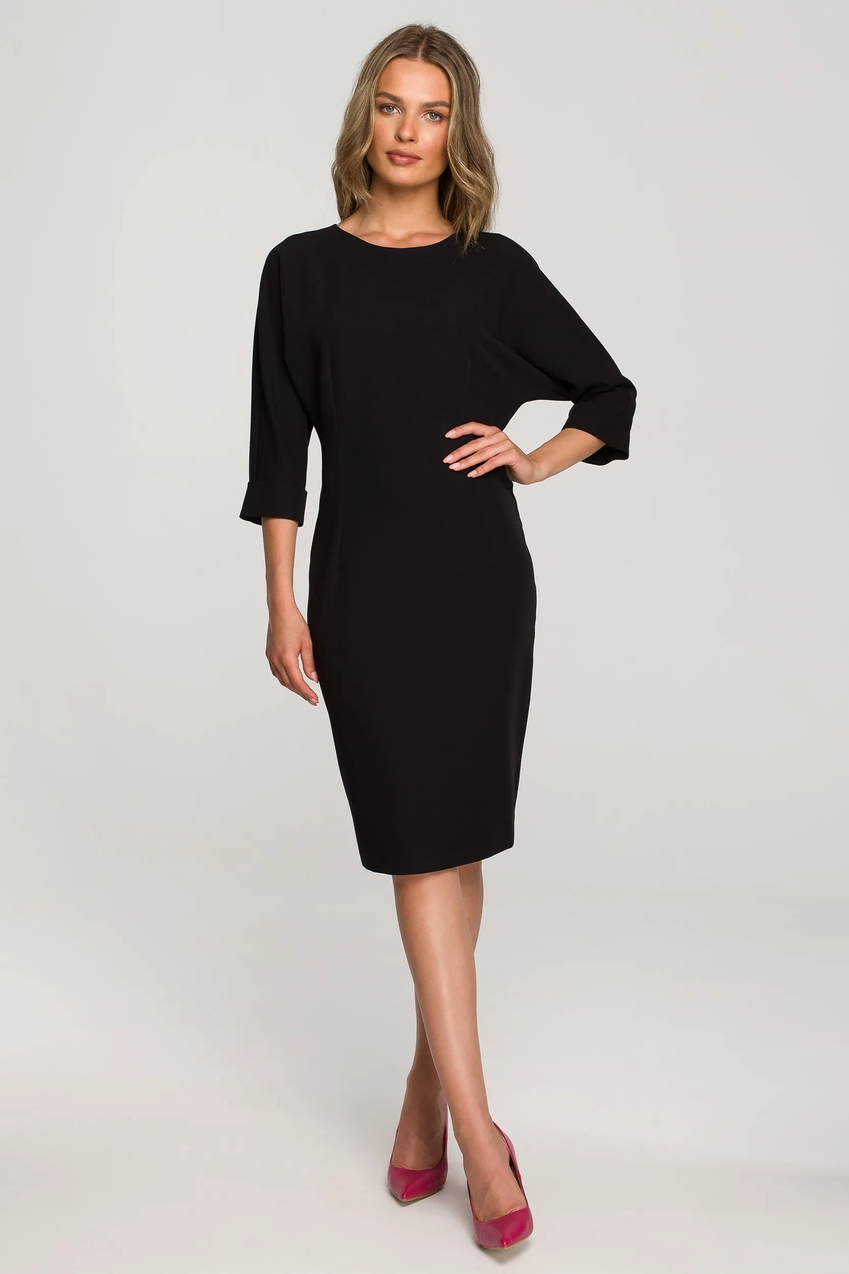 Ołówkowa sukienka z okrągłym dekoltem - Czarna Rozmiar: L