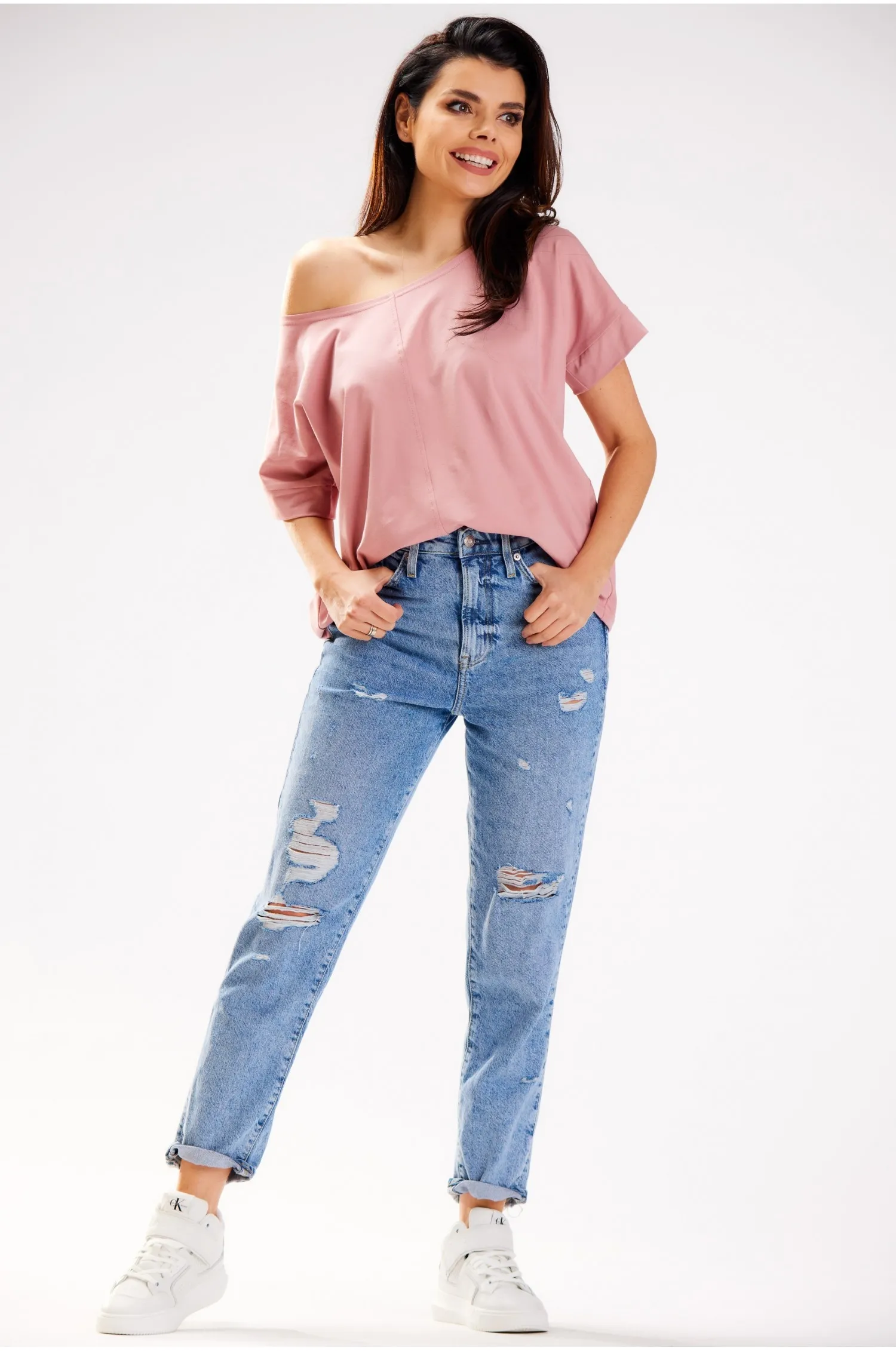 Bawełniana bluzka z opadającym dekoltem - różowa