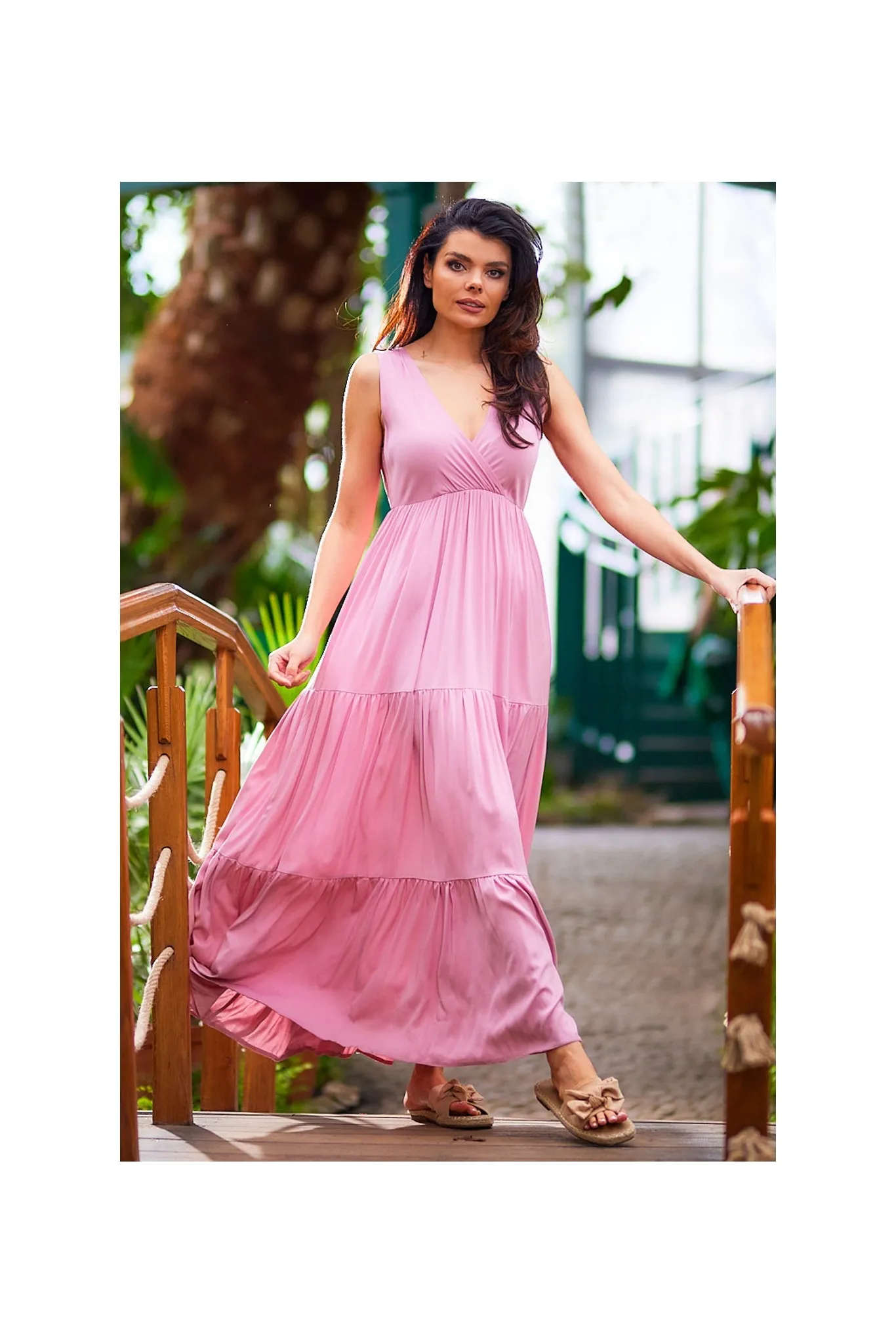 Luźna sukienka z wysokim stanem - różowa - Rozmiar: S