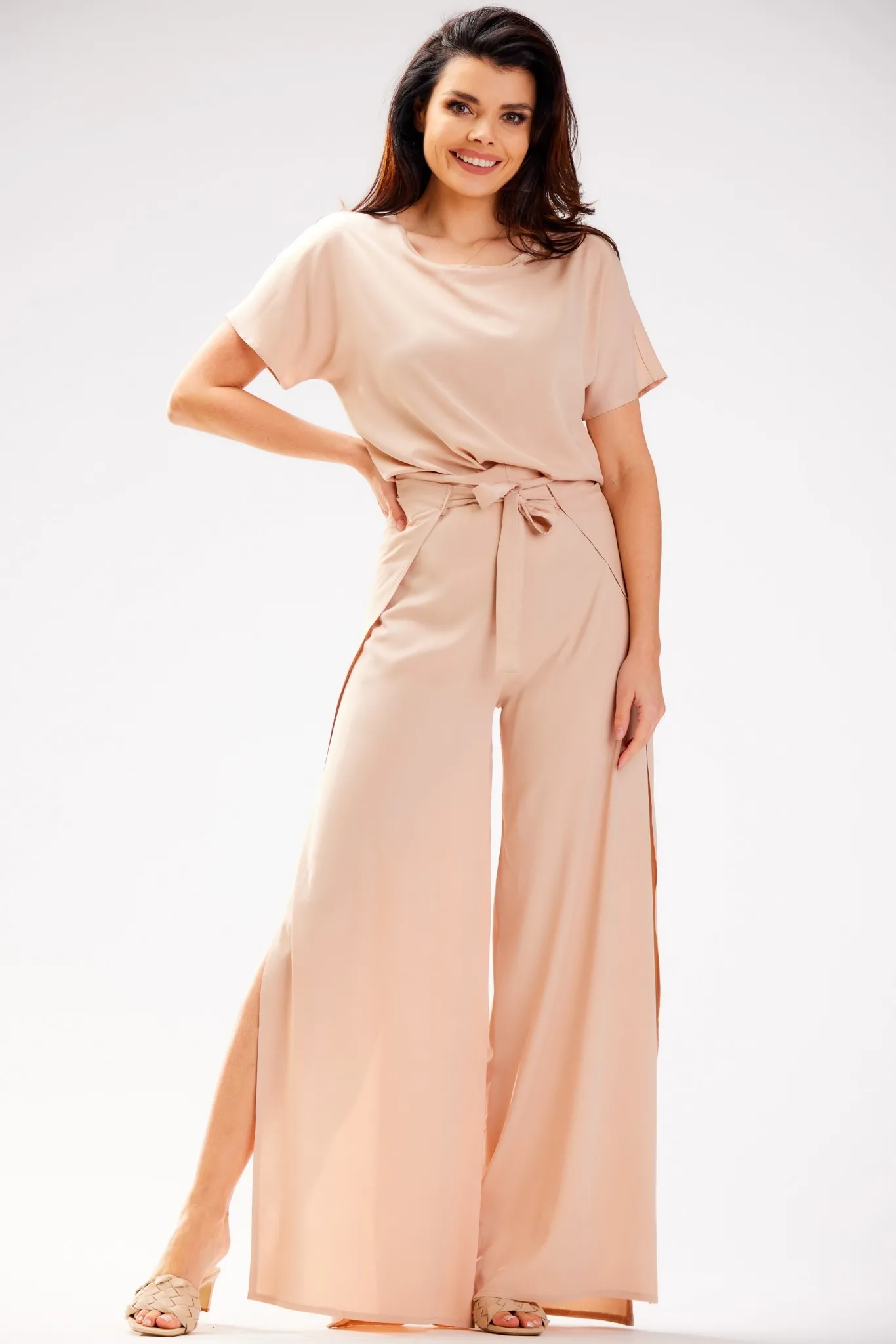 Damskie spodnie z wysokim stanem - beżowe - Rozmiar: S