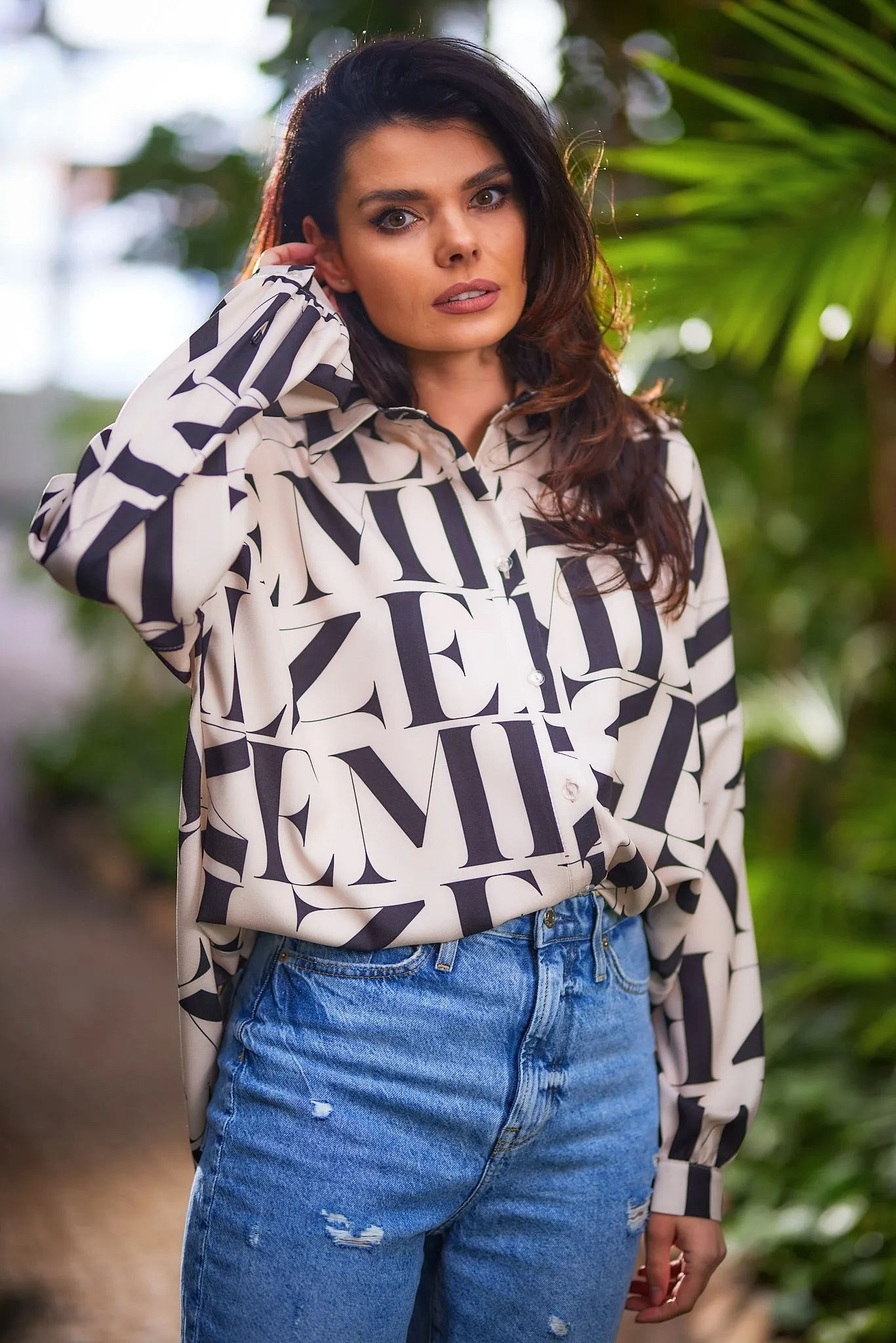 Wzorzysta długa koszula damska z długim rękawem