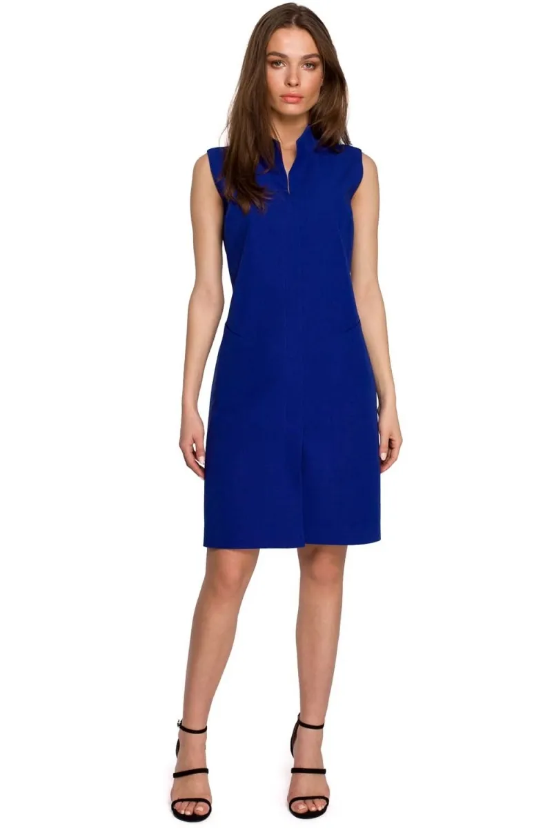 Prosta sukienka ze stójką - chabrowa - Rozmiar: S